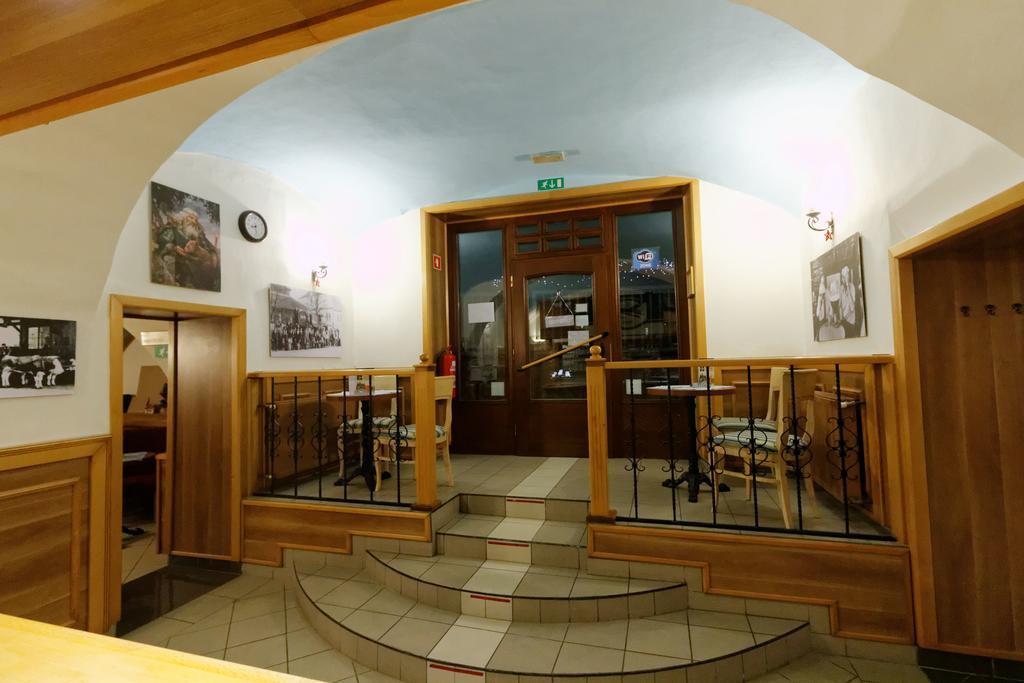 Guesthouse Veles スロヴェンスカ・ビストリツァ エクステリア 写真