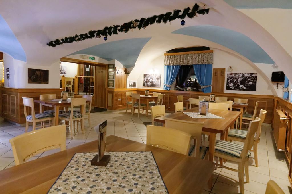 Guesthouse Veles スロヴェンスカ・ビストリツァ エクステリア 写真