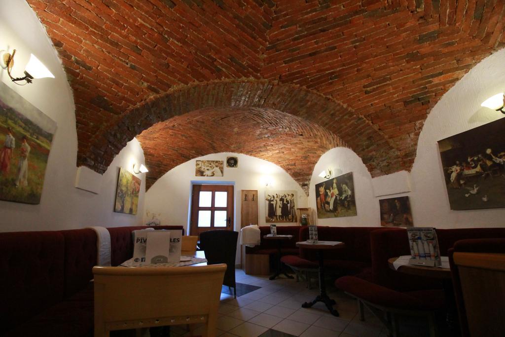 Guesthouse Veles スロヴェンスカ・ビストリツァ エクステリア 写真
