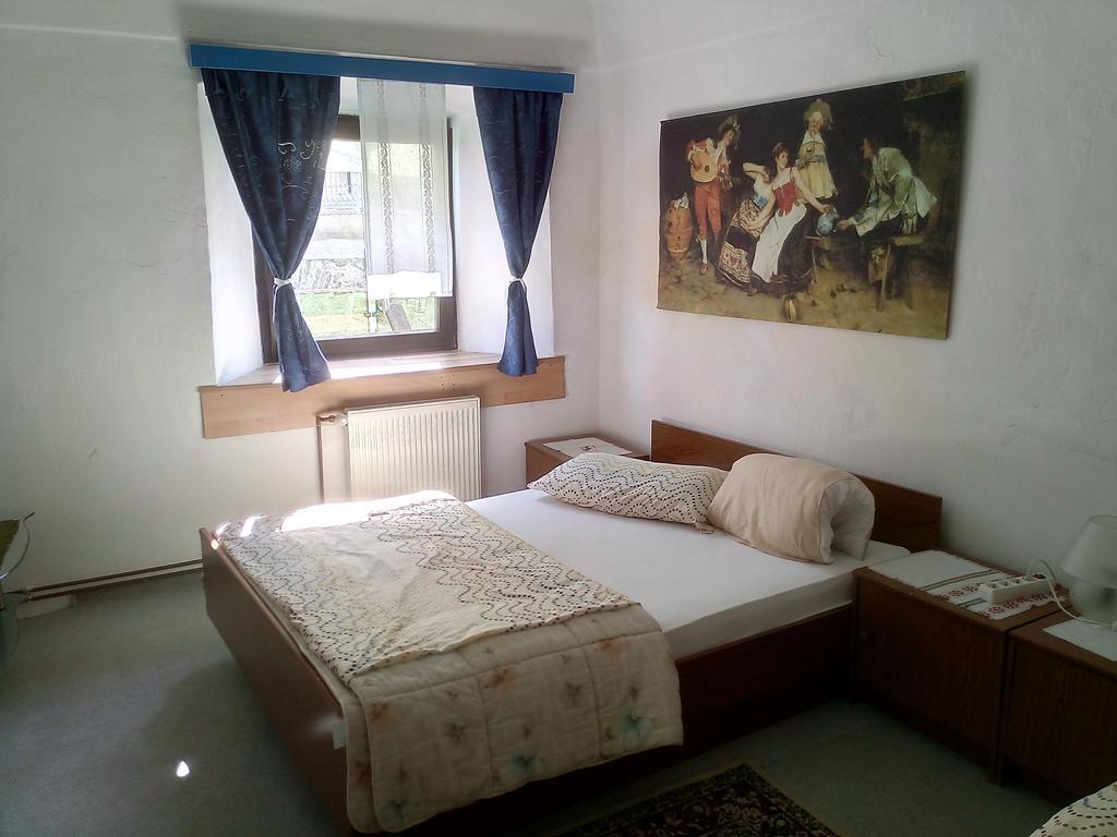 Guesthouse Veles スロヴェンスカ・ビストリツァ エクステリア 写真