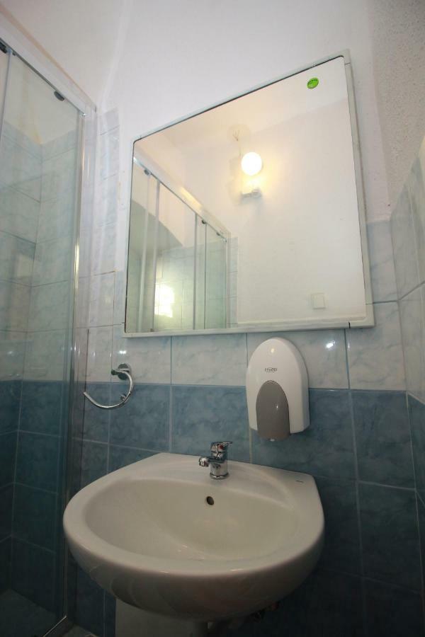 Guesthouse Veles スロヴェンスカ・ビストリツァ エクステリア 写真